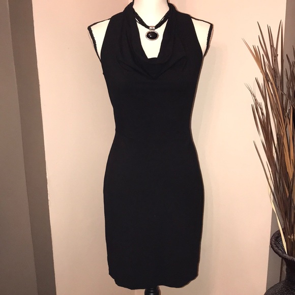 Ann Taylor Dresses & Skirts - 🦋 Stunning little black dress.